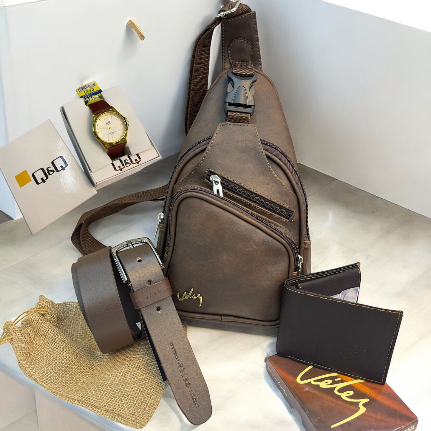 TRIO PERCHERO VELEZ CABALLERO +RELOJ
